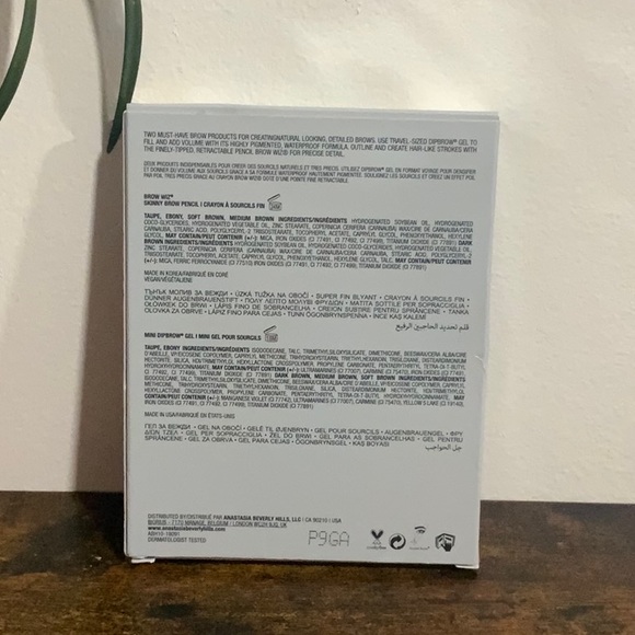 Anastasia Beverly Hills Brow Kit - Picture 2 of 2